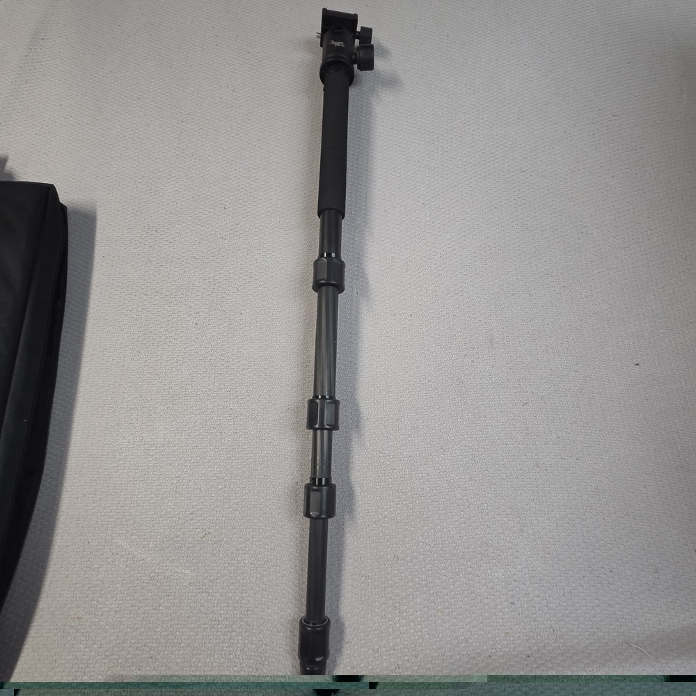 Rocketfish RF-MONO70C Monopod 70 Inch Carbon Fiber - Picture 6 of 6